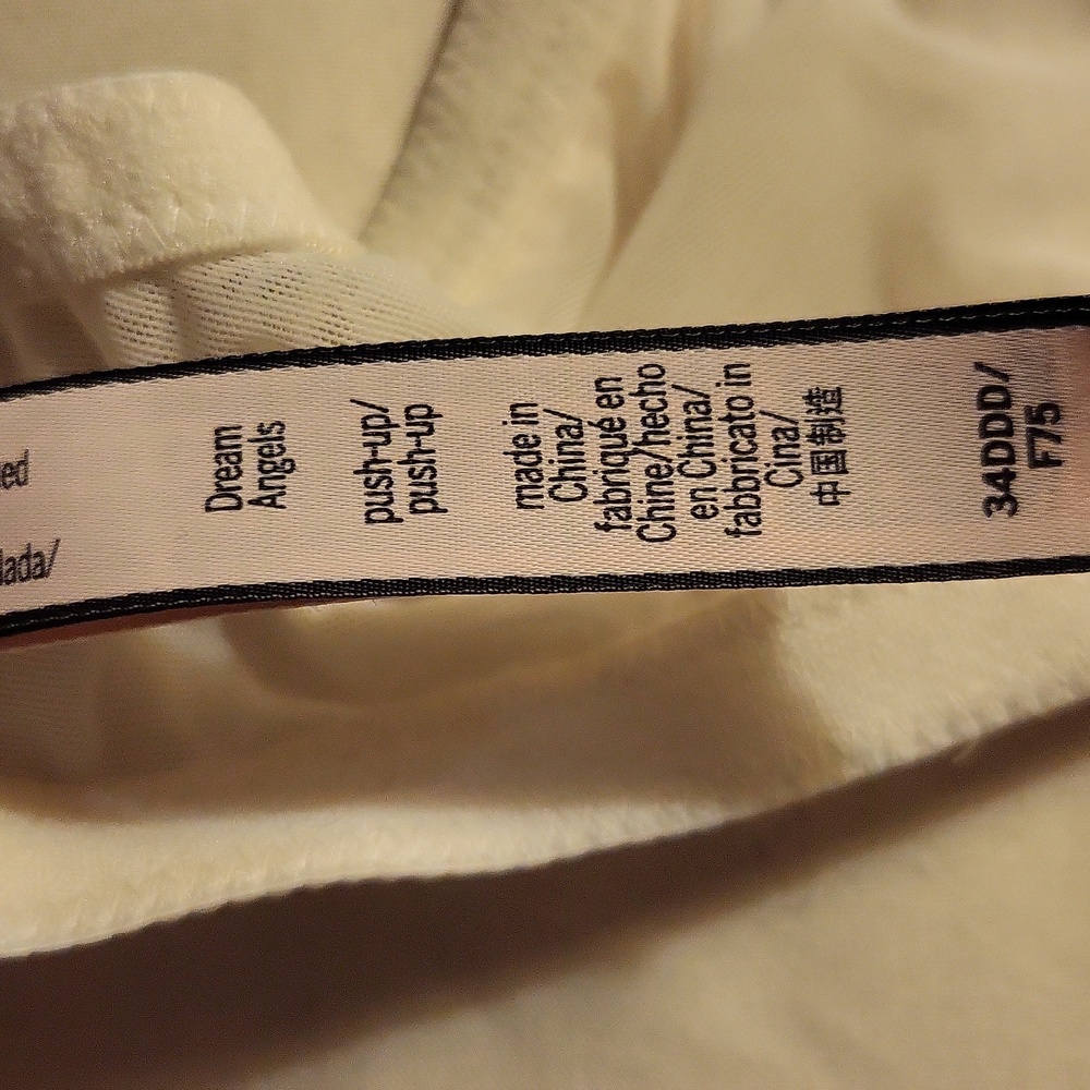 34 DDD Victoria's Secret Puch-up Underwire Bra - Picture 8 of 8